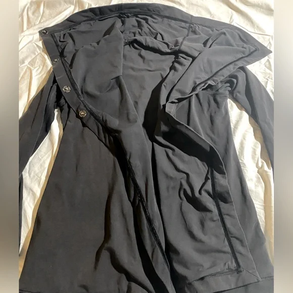 Lululemon jacket - Picture 2 of 5